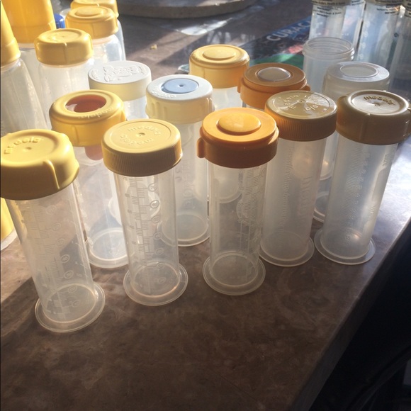 Medela bottles Assorted - Picture 3 of 4